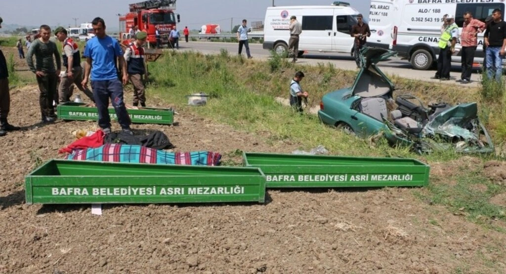 Samsun'da trafik kazası: 3 ölü, 1 yaralı - Resim 13