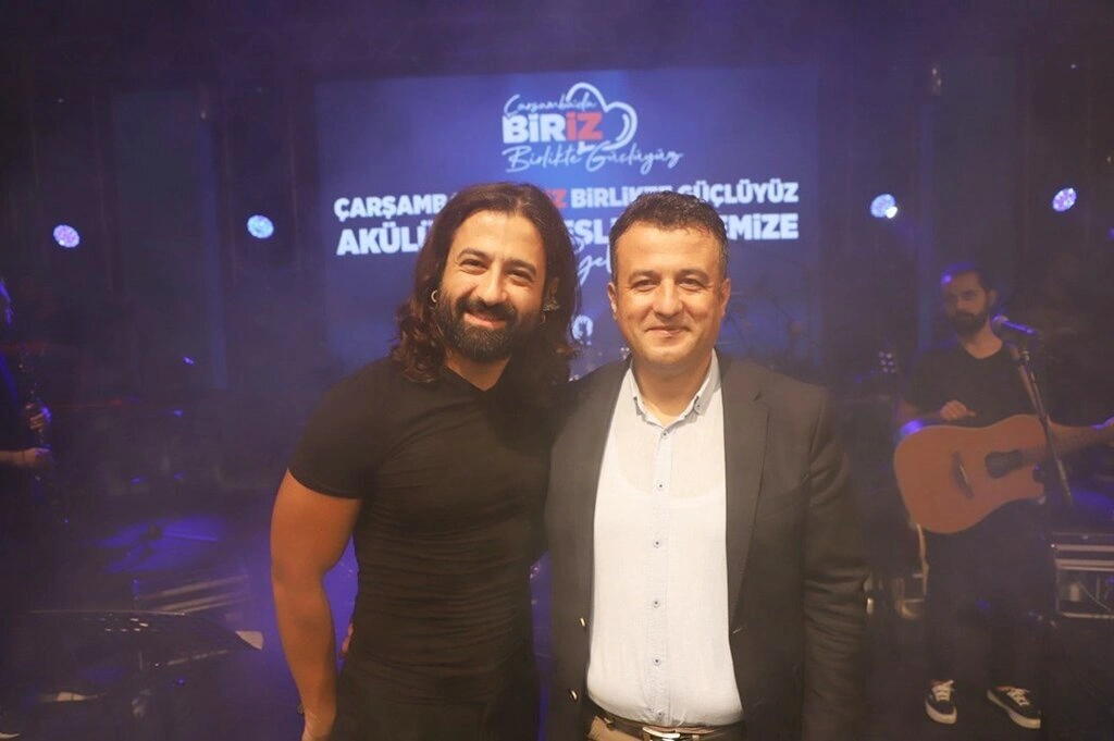 Çarşamba'da Koray Avcı'lı muhteşem gecede akülü araçlar sahipleriyle buluştu - Resim 3