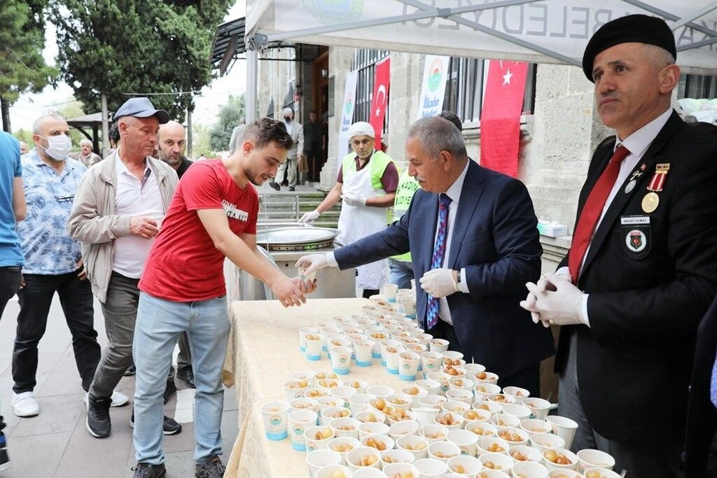 Samsun'da Gazilerin Büyük Coşkusu! Başkan Demirtaş Gaziler Günü'nde lokma dağıttı! - Resim 2