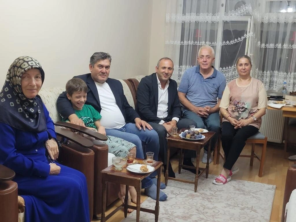 İlkadım'da hane hane 2023'e ziyaretleri devam ediyor - Resim 4