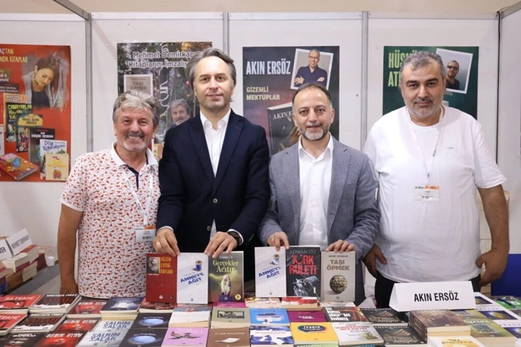 Karadeniz 7. Kitap Fuarı açıldı! Samsun Kitap Fuarı ziyarete açıldı! - Resim 2