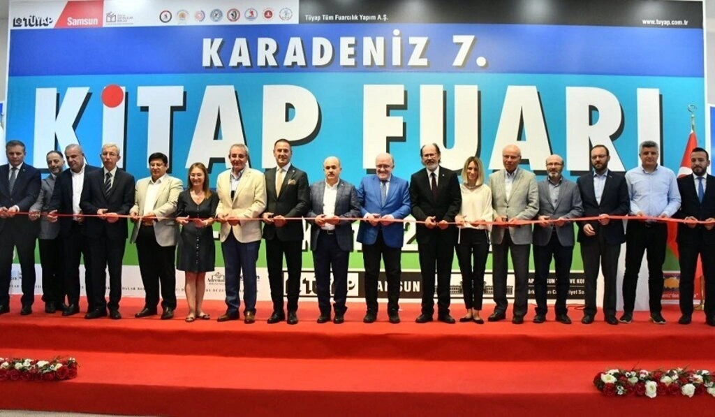 Karadeniz 7. Kitap Fuarı açıldı! Samsun Kitap Fuarı ziyarete açıldı! - Resim 3