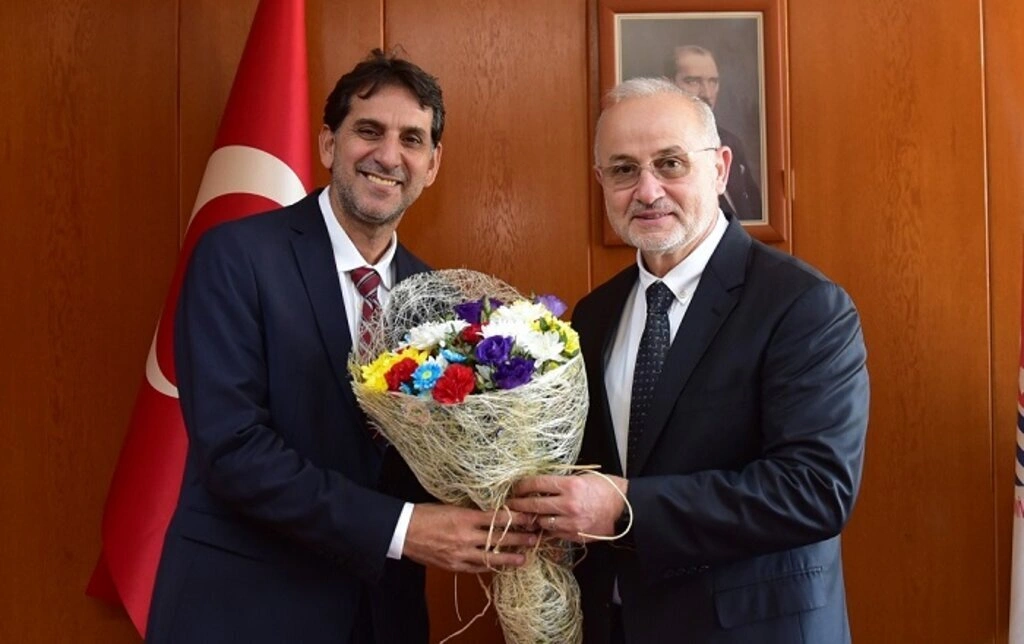 Vedat Keleş İnsan ve Toplum Bilimleri Fakültesi Dekanlığı'na Atandı - Resim 1