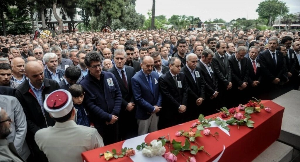 Şehit edilen doktor son yolculuğuna uğurlandı - Resim 28