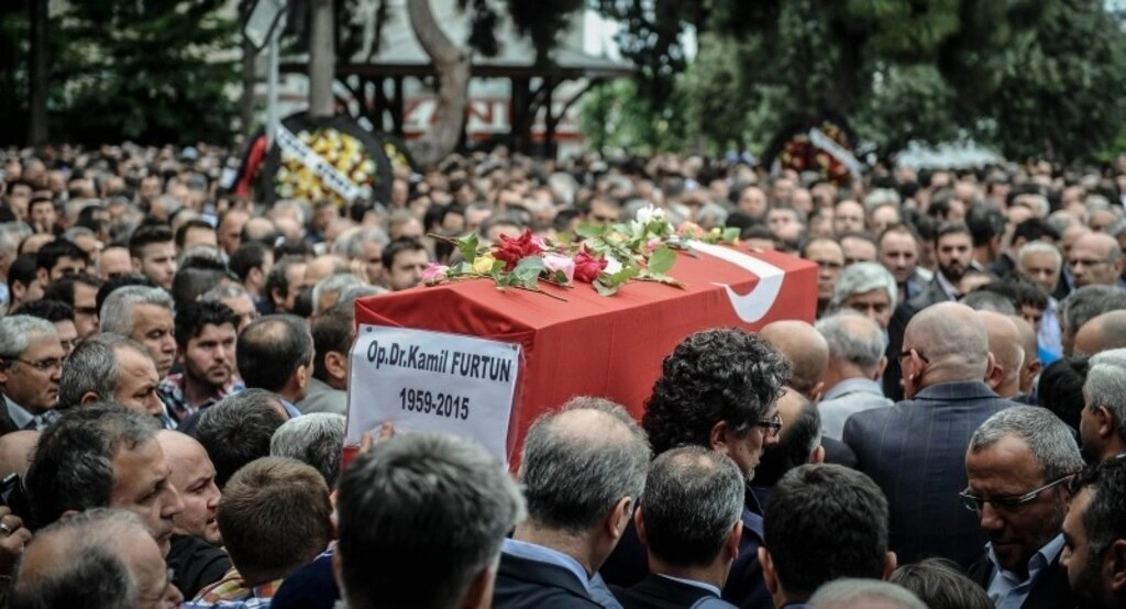 Şehit edilen doktor son yolculuğuna uğurlandı - Resim 36