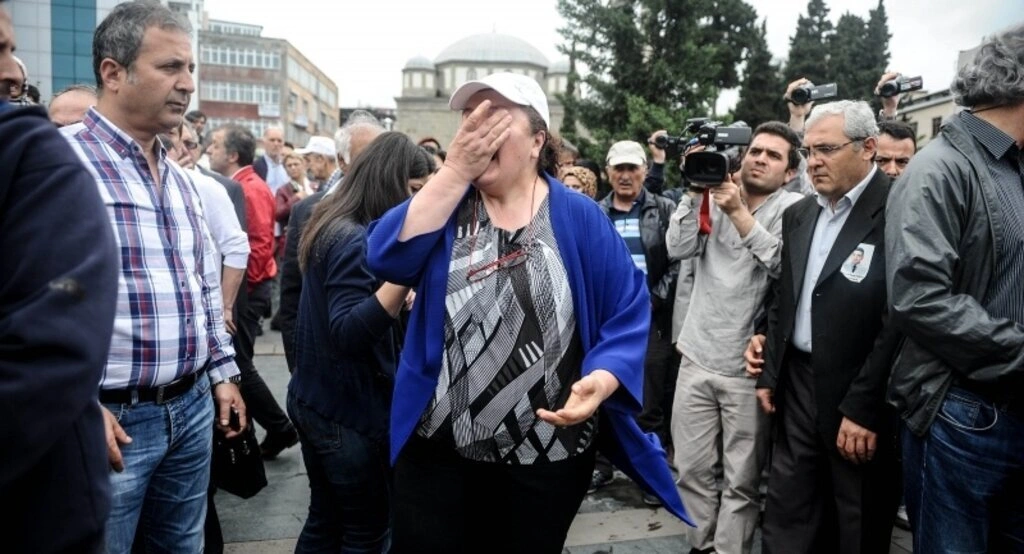 Şehit edilen doktor son yolculuğuna uğurlandı - Resim 37