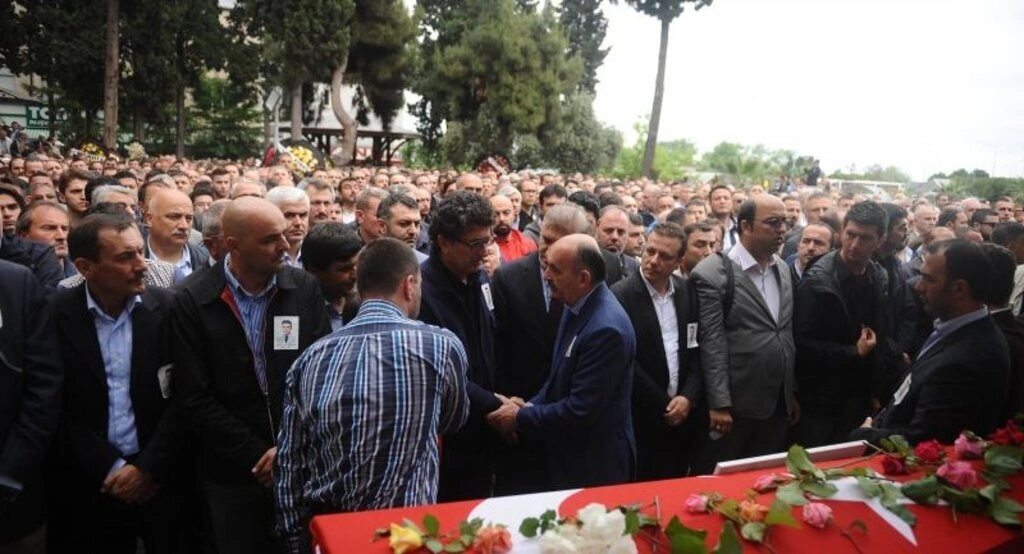 Şehit edilen doktor son yolculuğuna uğurlandı - Resim 41