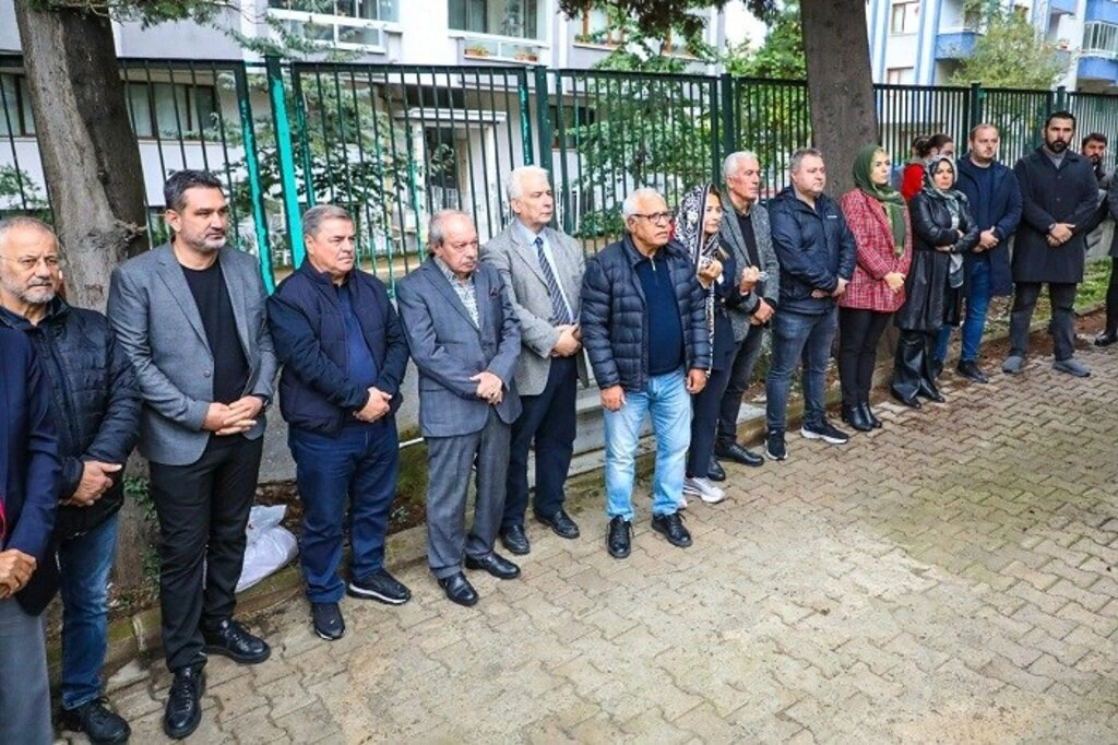 Emin Kar mezarı başında anıldı - Resim 4