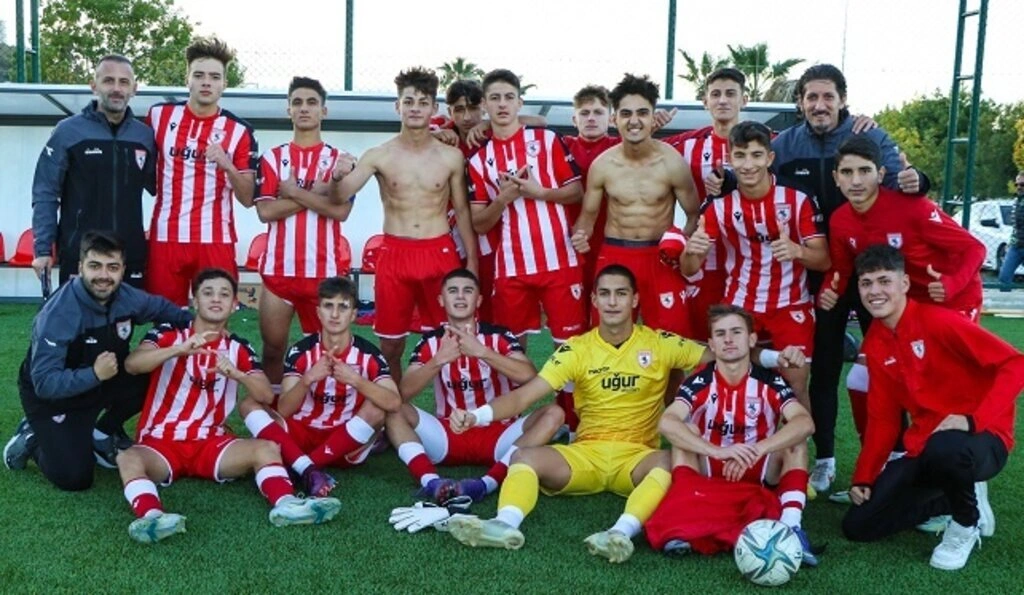Yılport Samsunspor U17 Beyçimento Bandırmaspor U17: 3-1 - Resim 1