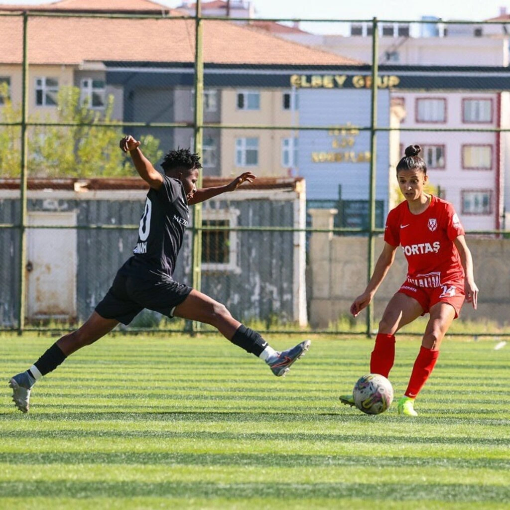 FOMGET AMED Spor'u 1-0 yendi - Resim 1