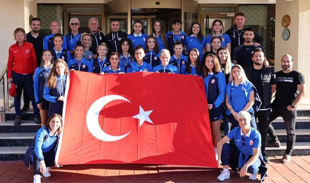 FOMGET AMED Spor'u 1-0 yendi - Resim 3