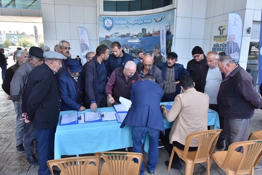 Tekkeköy’de çiftçilere buğday, yonca ve reygras tohumu dağıtıldı - Resim 3
