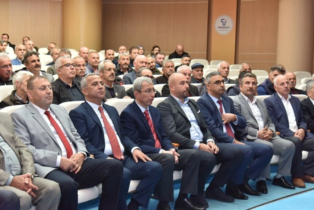 Tekkeköy’de çiftçilere buğday, yonca ve reygras tohumu dağıtıldı - Resim 5