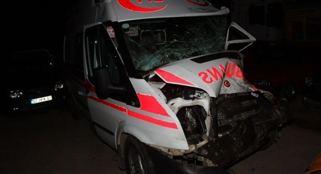 Samsun'da trafik kazası: 11 yaralı - Resim 6