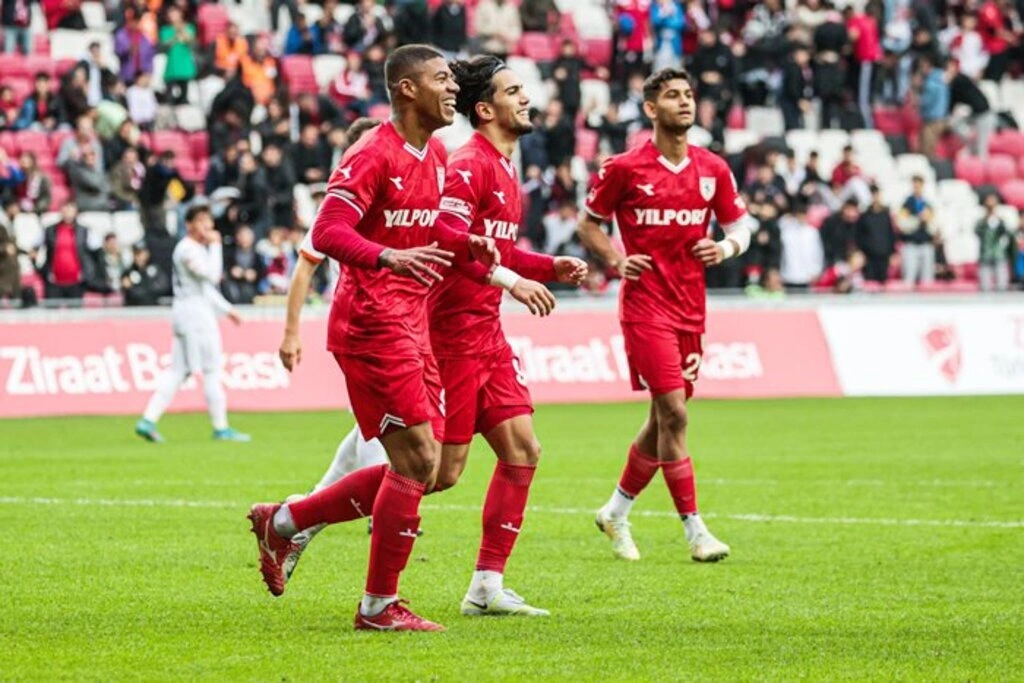 Samsunspor kupada Adanaspor'a 4 attı - Resim 4