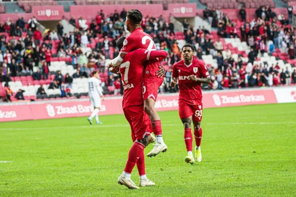Samsunspor kupada Adanaspor'a 4 attı - Resim 8