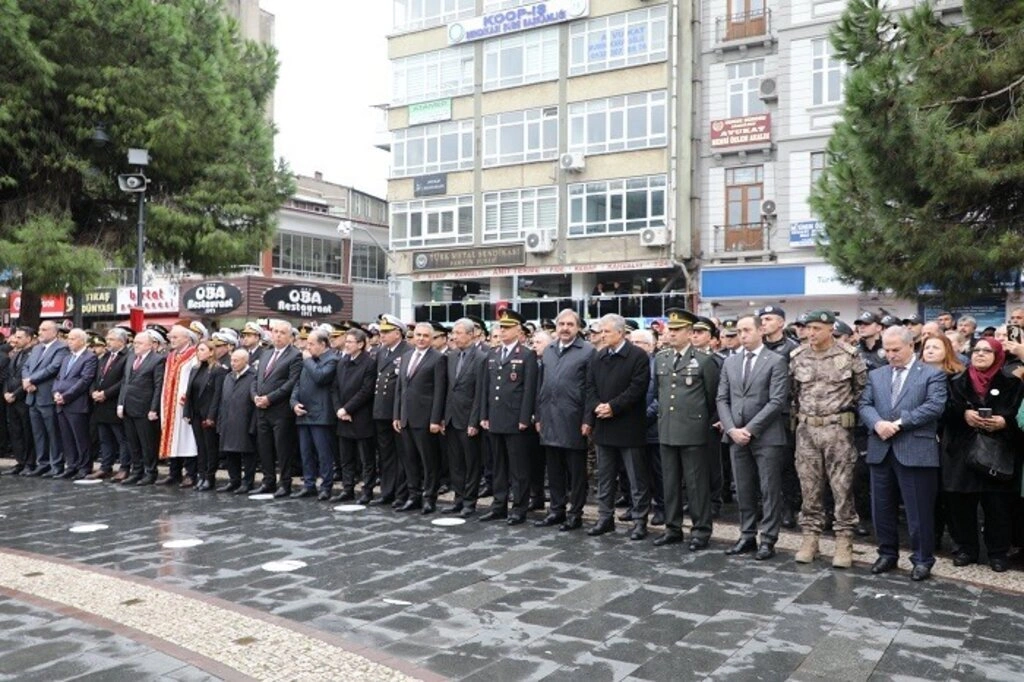 Saat 09.05'te Samsun'da hayat durdu! - Resim 4