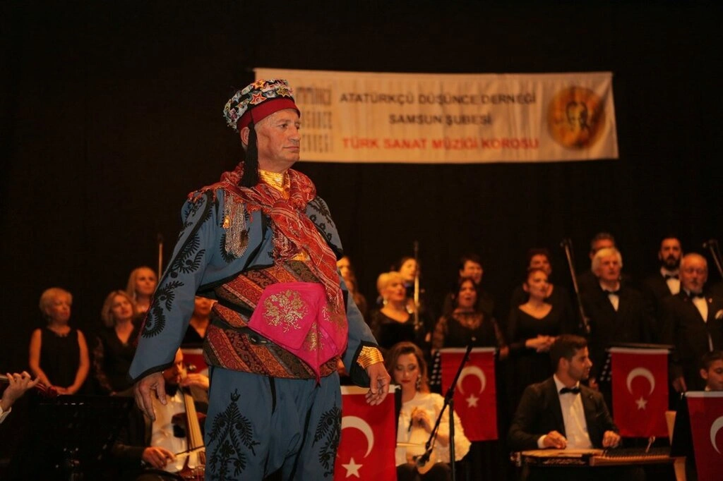 Atatürk Samsun'da sevdiği şarkılarla anıldı - Resim 9
