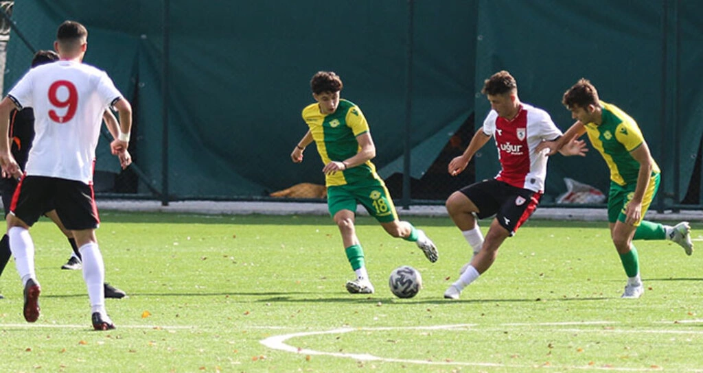 Esenler Erokspor U 19 Yılport Samsunspor U19: 1-3 - Resim 1