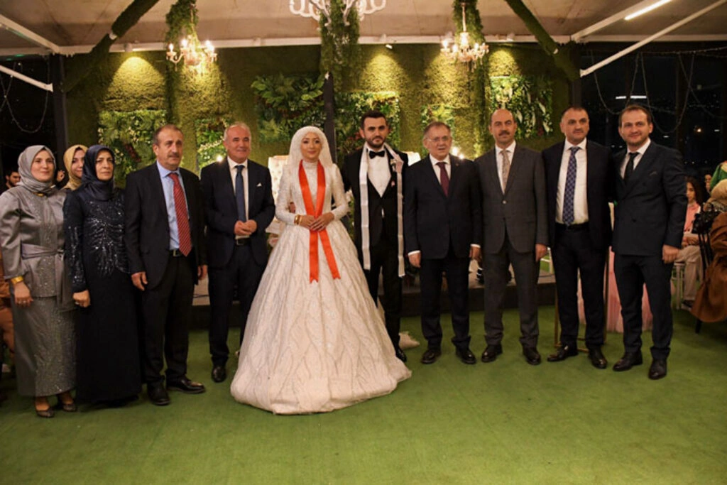 Terme'de siyaset ve iş dünyasını buluşturan düğün - Resim 4