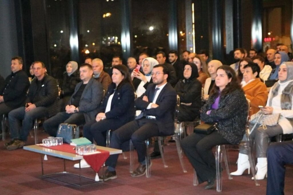 AK Parti İlkadım'da teşkilat toplantısı - Resim 4