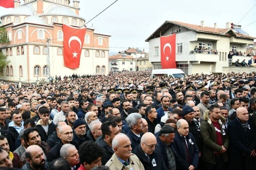 Vezirköprülü Şehit Mustafa Yıldız dualarla son yolculuğuna uğurlandı - Resim 2