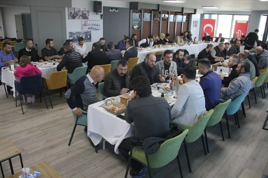 Başkan Güney: Uzun vadeli düşük faizli konut kredisi arzu ediyoruz - Resim 2