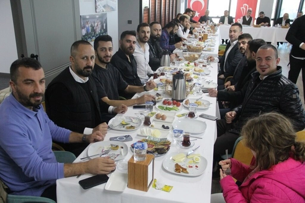 Başkan Güney: Uzun vadeli düşük faizli konut kredisi arzu ediyoruz - Resim 3