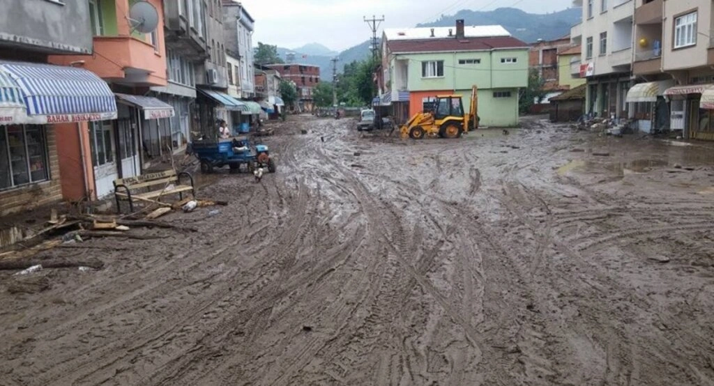 Evci ve Sakarlıda sel felaketin izleri - Resim 10