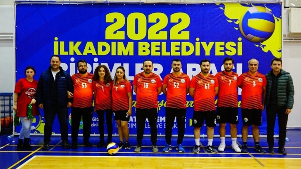 İlkadım Belediyesi Birimler Arası Voleybol Turnuvası Başladı - Resim 3