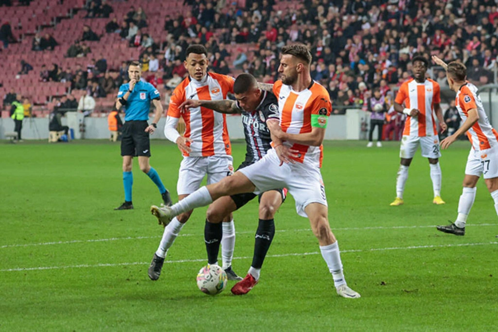 Samsunspor Adanaspor maç  sonucu :2-1 - Resim 8
