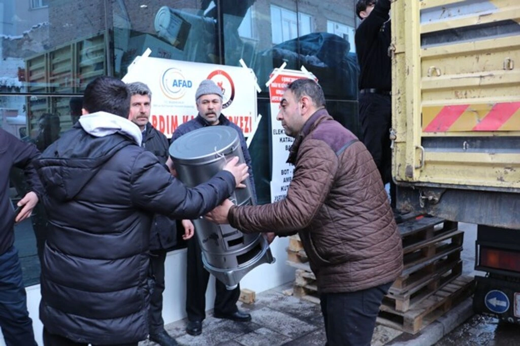 Havza’dan deprem bölgesine bir kamyon yakacak  - Resim 3