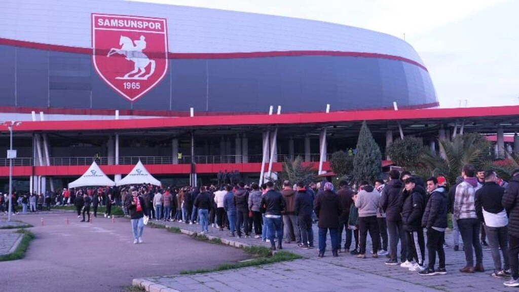 Başkan Togar Samsunspor taraftarına iftar verdi - Resim 1