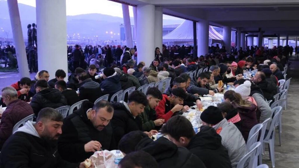 Başkan Togar Samsunspor taraftarına iftar verdi - Resim 6