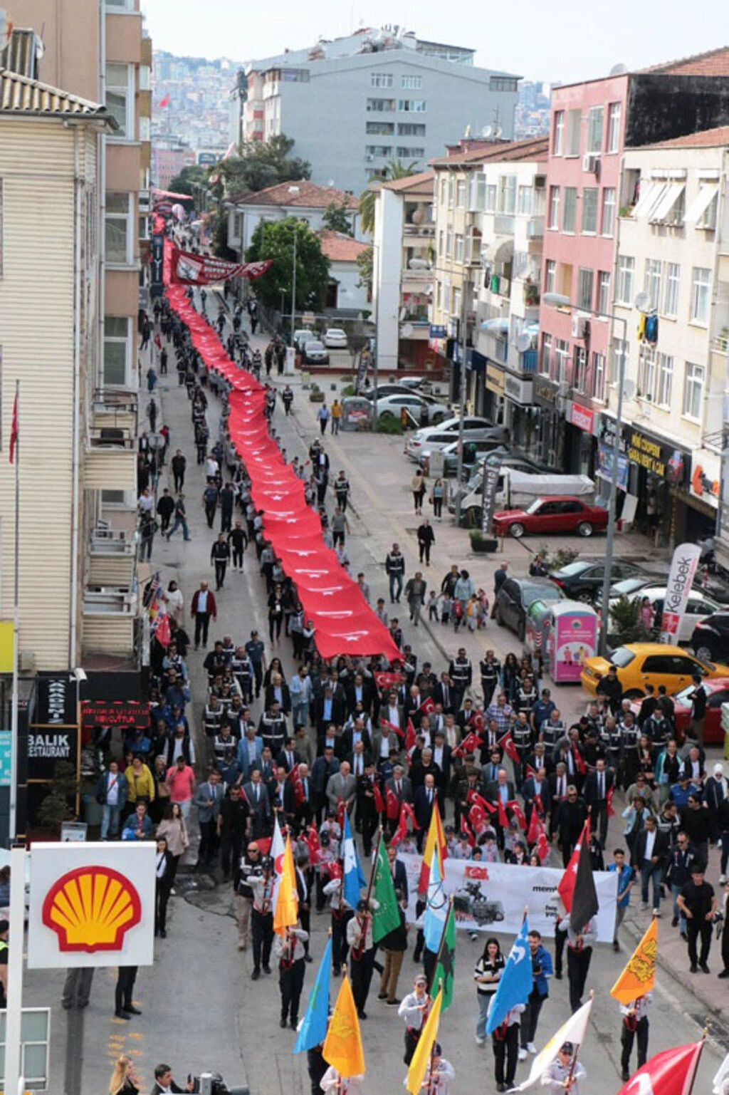 1919 metrelik dev bayrak Samsun caddelerinde gezdi - Resim 6