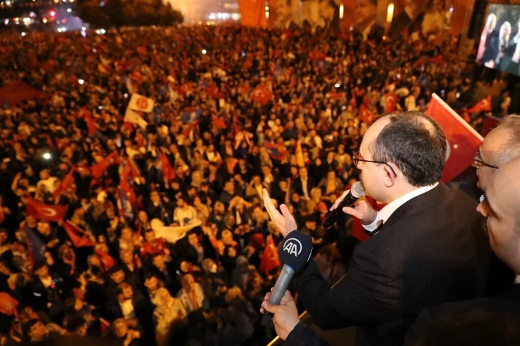 Büyük Türkiye Zaferi Samsun Cumhuriyet Meydanı'nda kutlandı - Resim 1