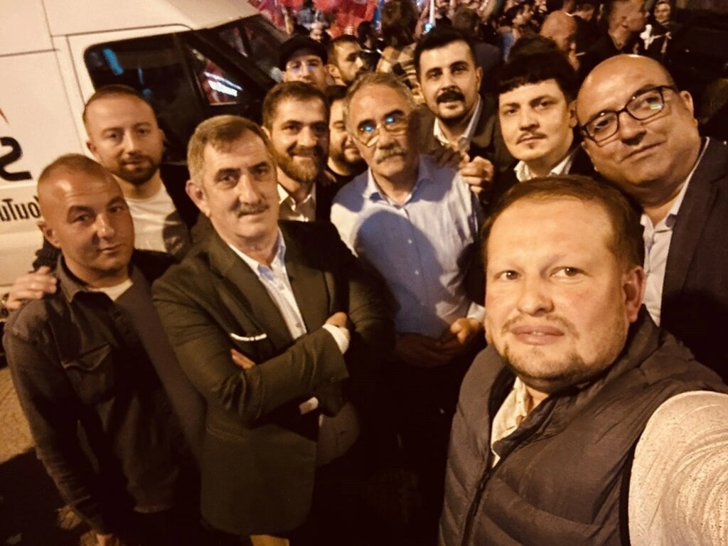 Büyük Türkiye Zaferi Samsun Cumhuriyet Meydanı'nda kutlandı - Resim 2