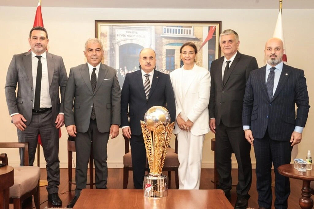 Samsunspor Şampiyonluk Kupası Samsun Valiliği'nde - Resim 1