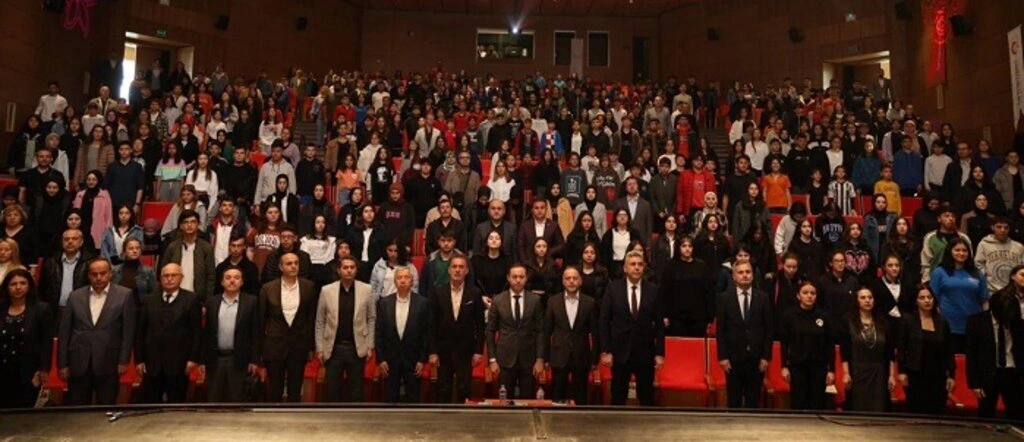Samsun'da Rasim Özdenören Hitabet Yarışması Finali Yapıldı - Resim 1
