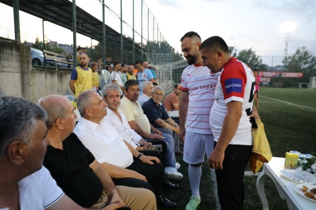 Kavaklı Gençler Halı Saha Futbol Turnuvası'nda buluştu - Resim 2