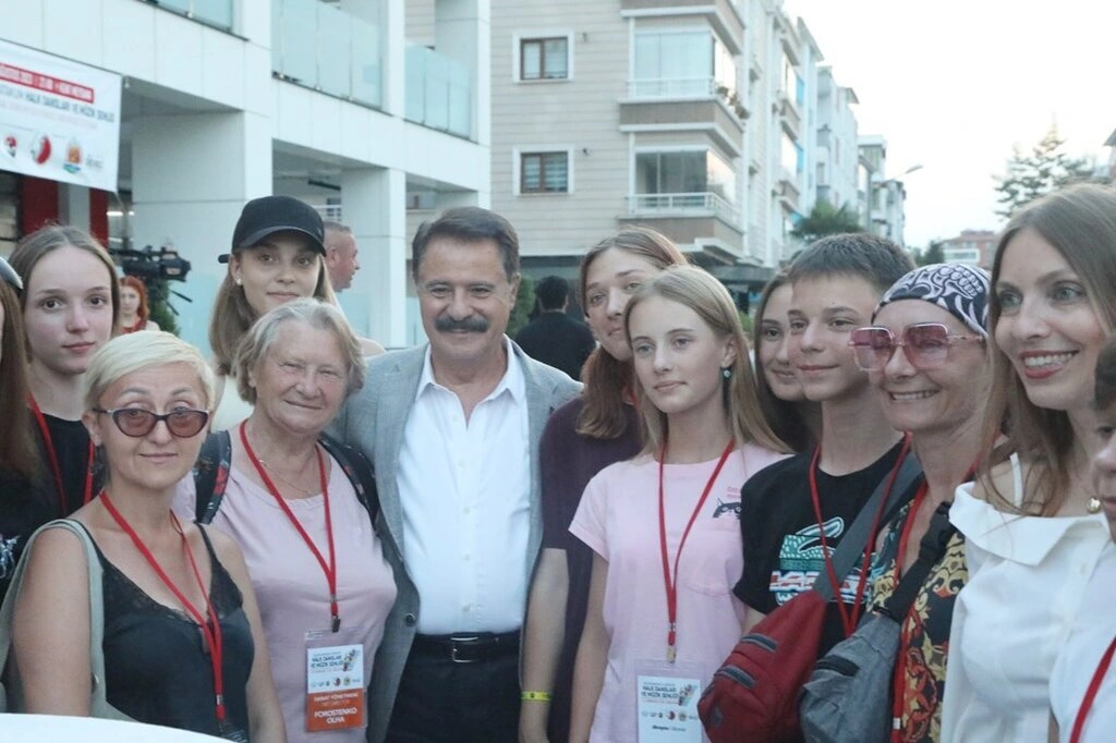 Başkan Deveci: Barışın sesini, tüm dünyaya duyuracağız - Resim 8