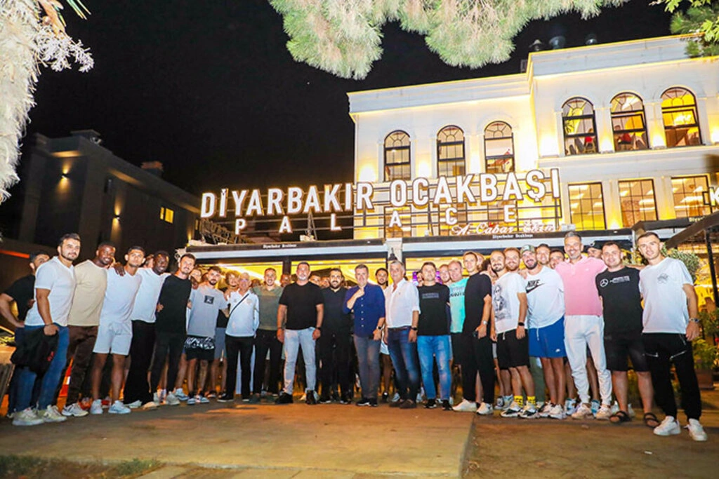 Diyarbakır Ocakbaşı Palace Samsunspor'u ağırladı - Resim 1