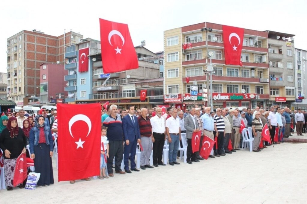 Tekkeköy’de Şehitleri anma ve Dua programı - Resim 1