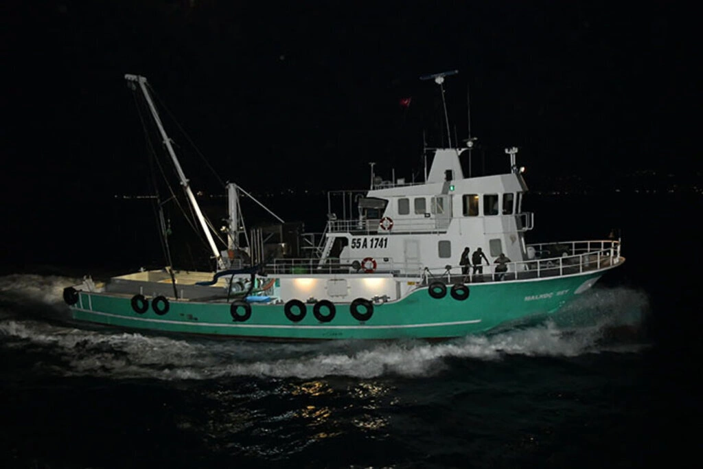 Av yasağı sona erdi! Samsun'da balıkçılar denize açıldı - Resim 1