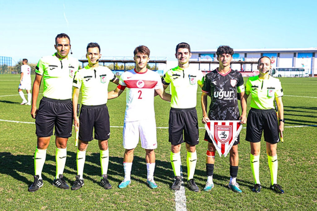 Samsunspor U19 Milli Takım ile hazırlık maçı yaptı - Resim 3