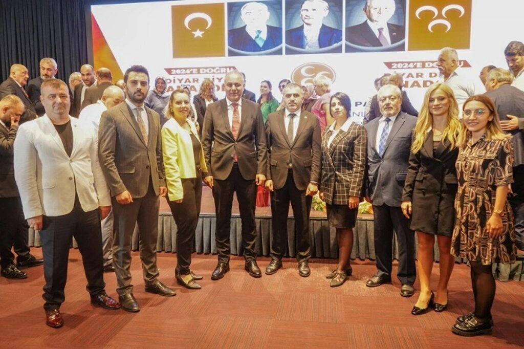 MHP İlkadım'da coşkulu Kongre! Yavuz Anuk Başkan Seçildi - Resim 7