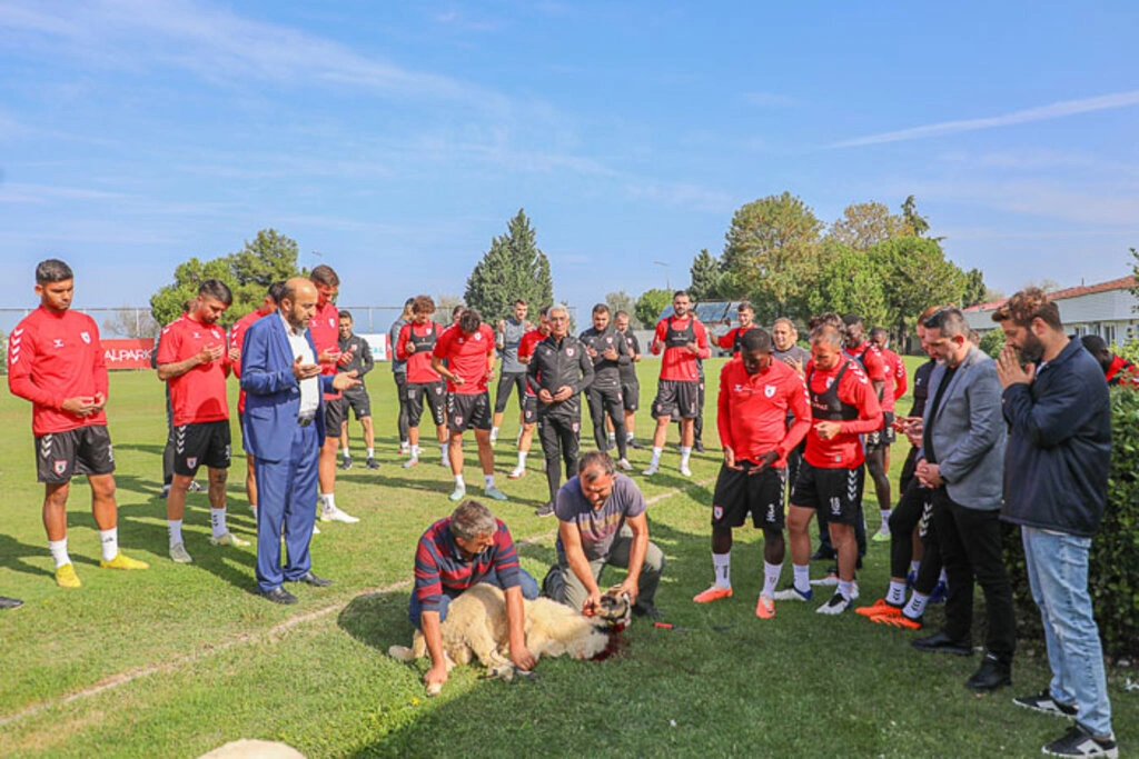 Samsunspor kurban kesti - Resim 3