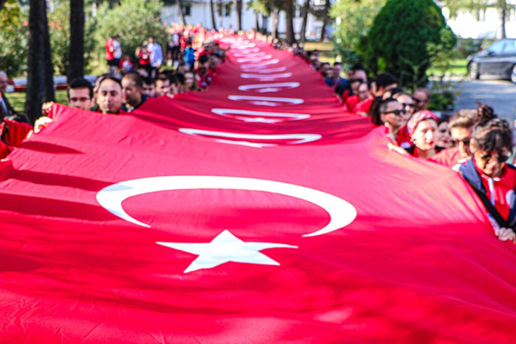 Samsun'da 100. Yıl Adalet Spor Oyunları Etkinliği Bayrak Yürüyüşü - Resim 6