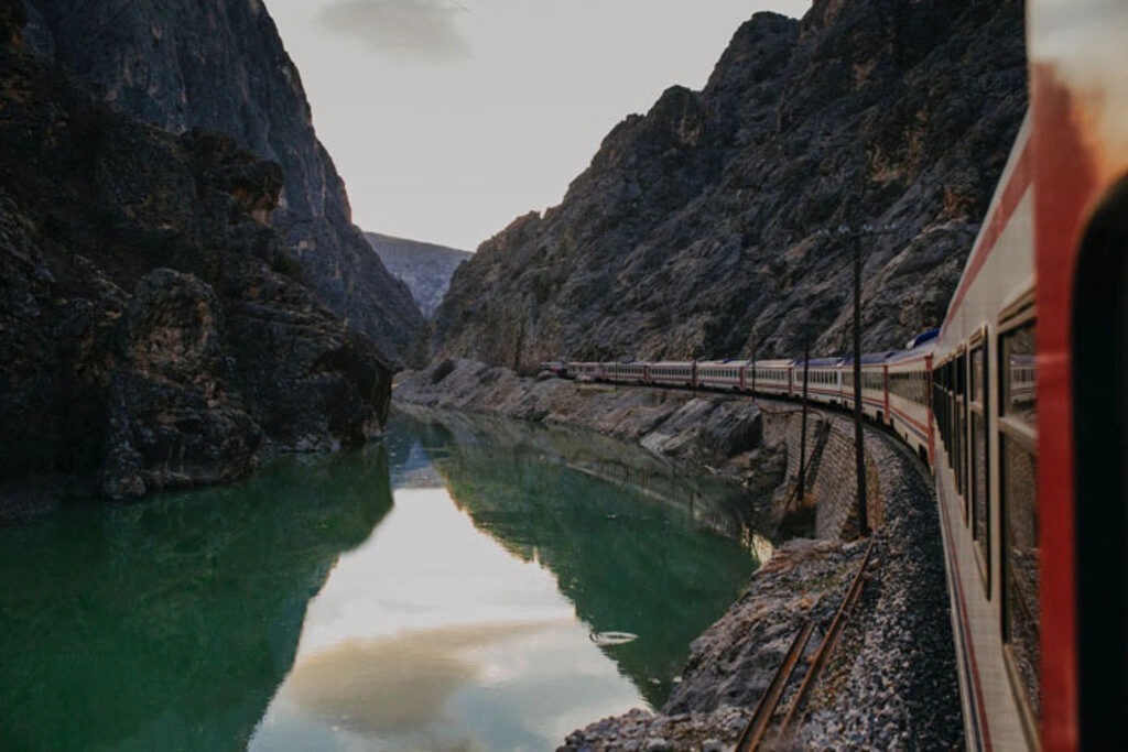 Doğu ekspresi treni fotoğrafları - Resim 2