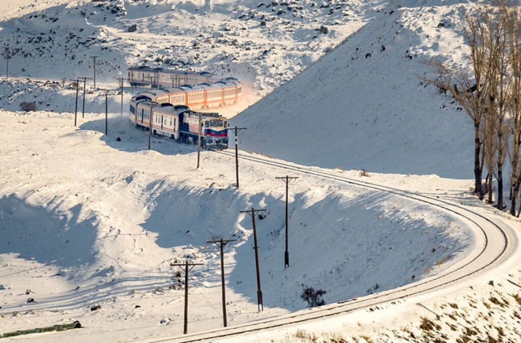 Doğu ekspresi treni fotoğrafları - Resim 5